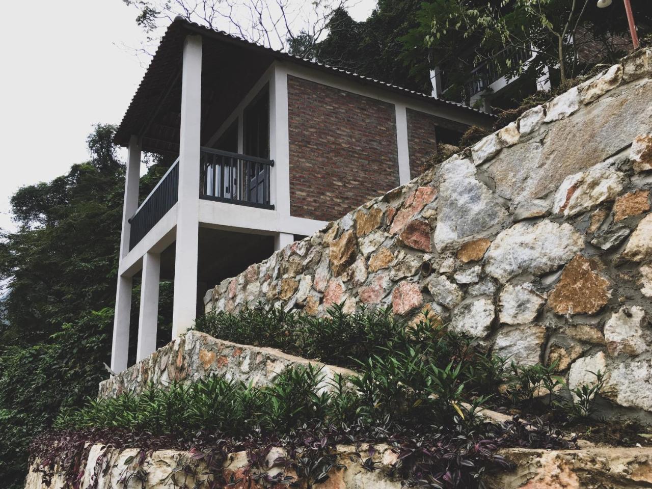 Ba Be Lakeside Bungalow 호텔 Coc Pouc 외부 사진